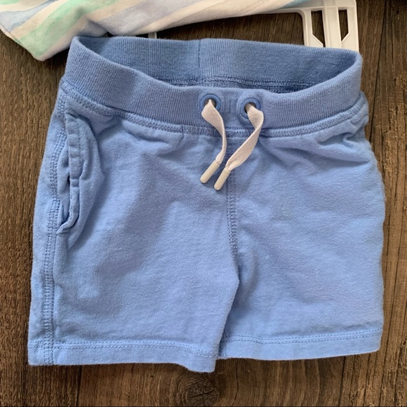 (8 for $20) 💛Boy or Girl Infant Set from KidBox - Picture 4 of 6